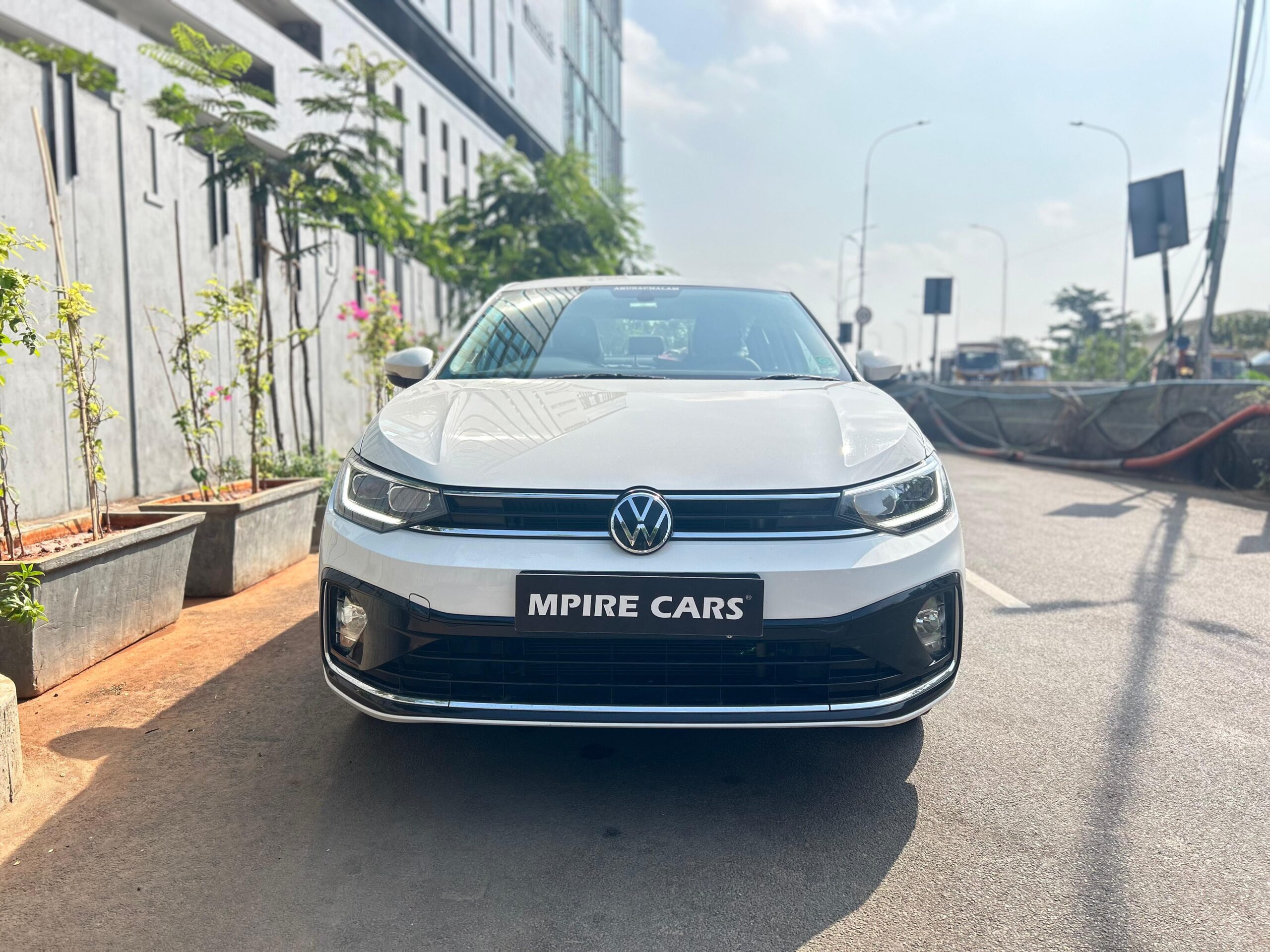 Volkswagen Virtus Topline 1.0 TSI AT – MPIRE Cars